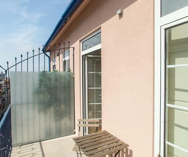 Picasso By Pch Daire Porto